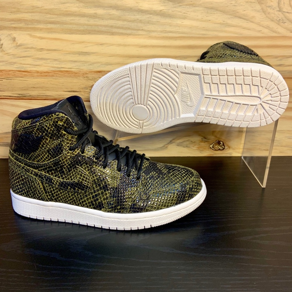 New Nike Air Jordan 1 Retro High Snakeskin - Picture 7 of 8
